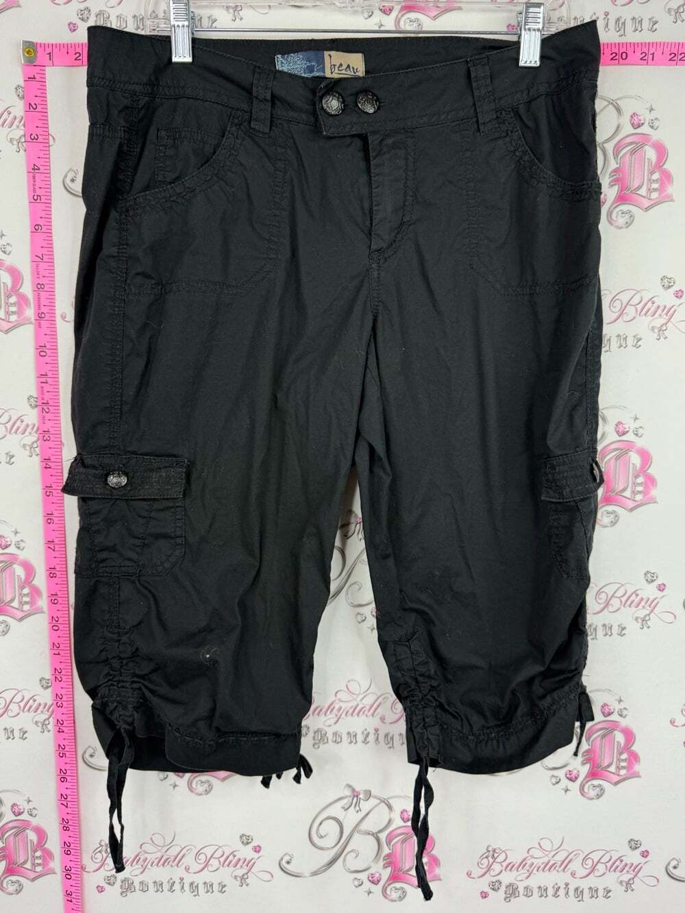 BEAU capri/shorts cargo pockets Black Cargo Capri Pants with Adjustable Hem
